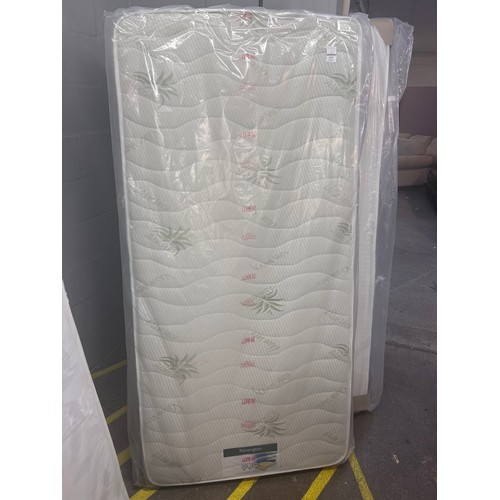 3169 - An Aloe Vera memory foam single mattress