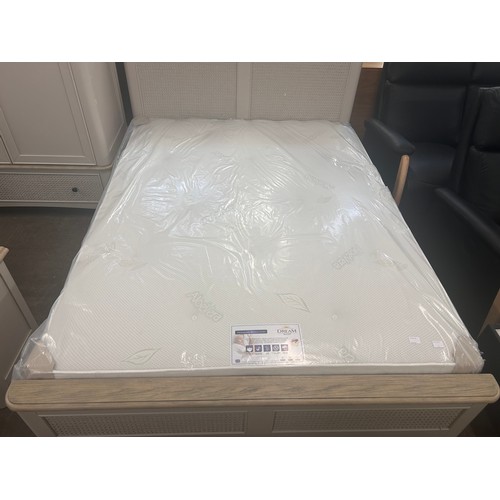 3154A - An Aloe Vera pocket sprung double mattress