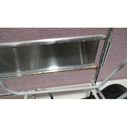 6117 - Sabatier  Expandable Dishrack (sold as scrap)  (336-88) *This lot is subject to Vat