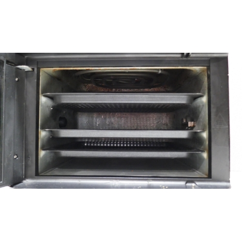 6137 - Instant Pot Air Fry Oven (sold as scrap) (336-63) *This lot is subject to Vat