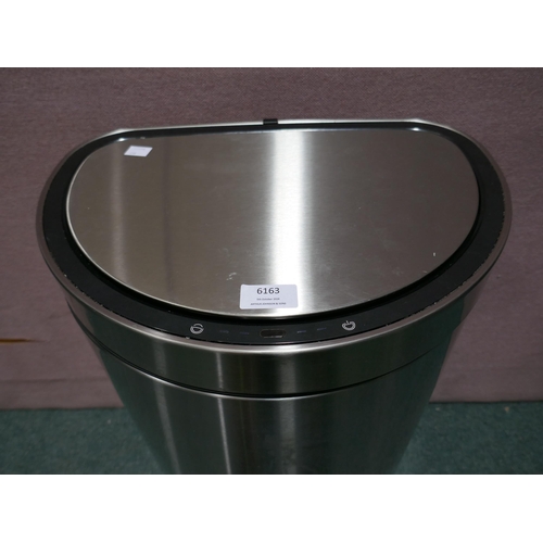 6163 - 47L Eko Semi Round motion sensor Bin (336-138) *This lot is subject to Vat