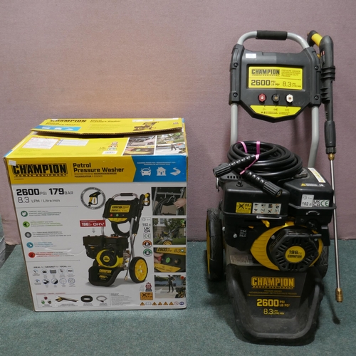 6182 - Champion Petrol 2600 Psi Pressure Washer with three nozzels lance, hose and box, Original RRP £299.9... 