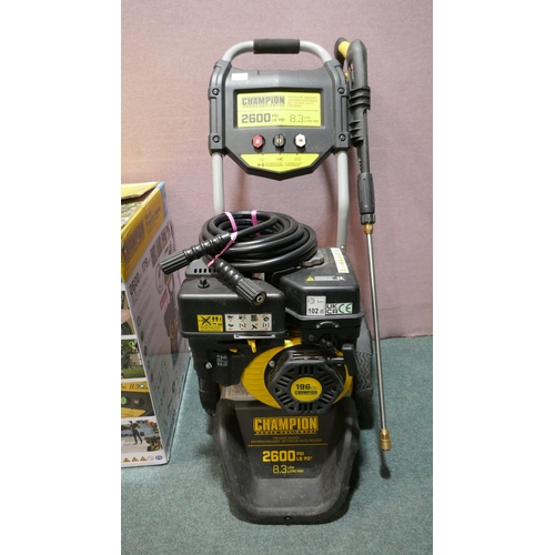 6182 - Champion Petrol 2600 Psi Pressure Washer with three nozzels lance, hose and box, Original RRP £299.9... 