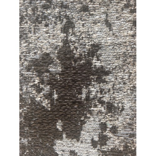 3186 - An all over grey ground contemporary patterned designer rug