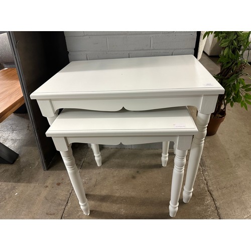 3063 - A white nest of tables