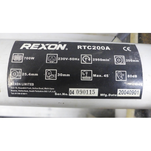 5006 - A Rexon RTC200A 230v 30mm tile cutting bridge saw