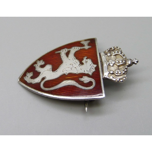 1001 - A Marius Hammer Norwegian silver and enamel shield brooch, 7.1g, 4cm