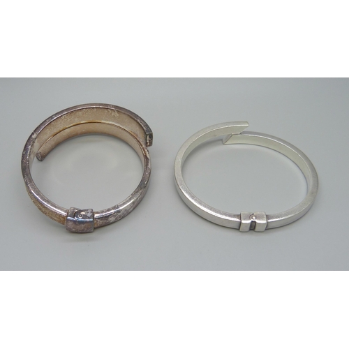 1006 - Two silver bangles, 54g