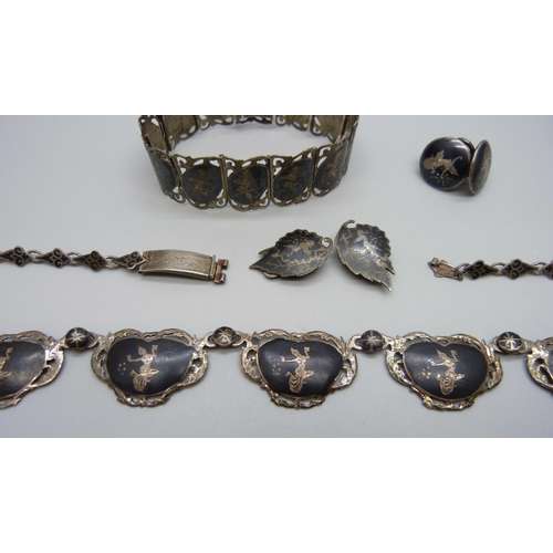 1017 - Siam silver jewellery, a bracelet, two pairs of earrings, and a necklace (clasp a/f), 82g