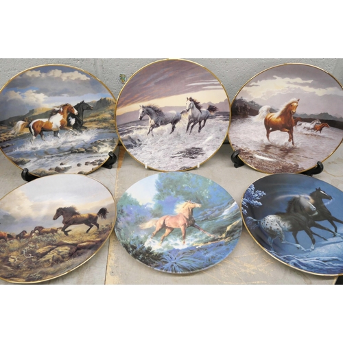 1045 - Eighteen horse related collectors plates including Wedgwood Bradex Untamed Spirit **PLEASE NOTE THIS... 