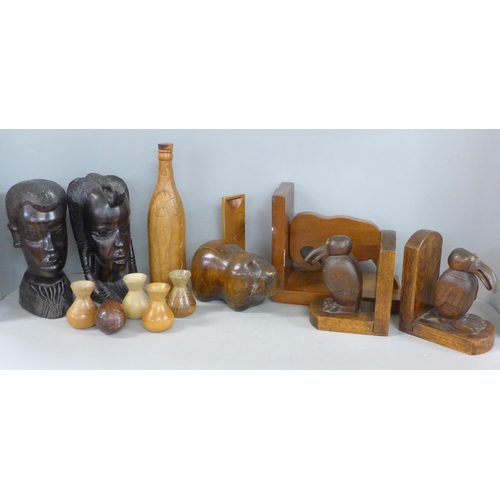 1064 - A pair of carved African busts and other treen **PLEASE NOTE THIS LOT IS NOT ELIGIBLE FOR IN-HOUSE P... 