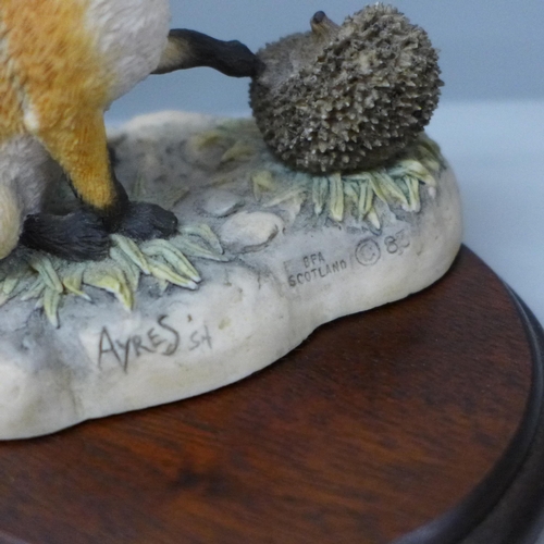 629 - A collection of five Border Fine Art figures, Wren on post, Blue Tit, Ram, Sheep, Fox and Hedgehog, ... 