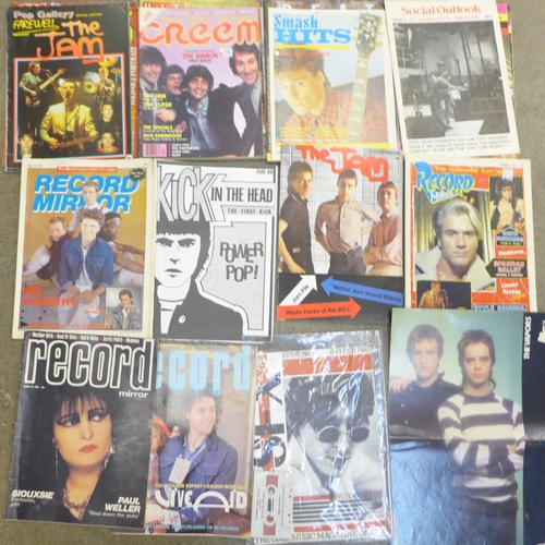 672 - Punk/New Wave magazines, including Jam, Social Outlook, Flexi Pop, SFX No.6 with Weller Tape, etc.