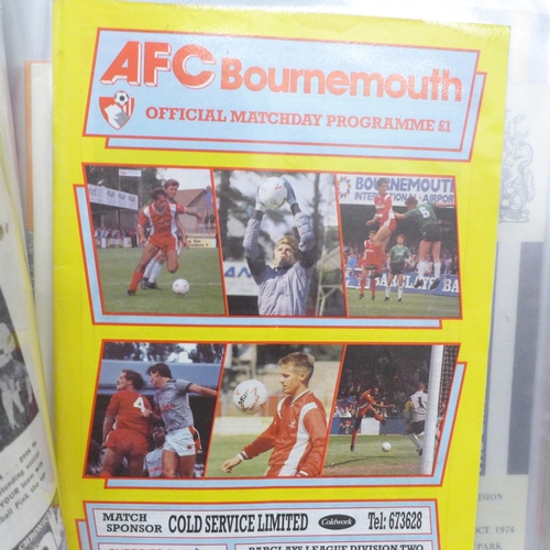 689 - Football; Newcastle United FC, autographs (Shearer, Beasant, Lua Lua, etc.) plus a selection of home... 