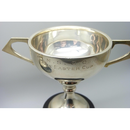 816 - Two silver engraved golf trophies - lidded example Sheffield 1937, and Birmingham 1939, tallest 14cm... 