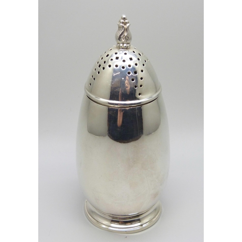 821 - A silver sugar shaker, Birmingham 1936, 13.5cm, 105g, dented