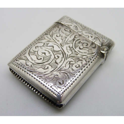 833 - An engraved silver vesta case, Birmingham 1901, 23g