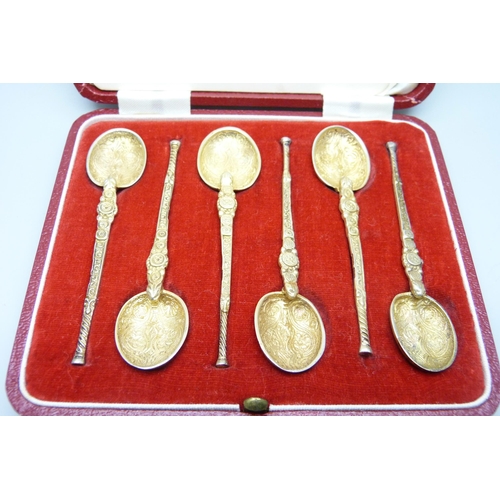 838 - A cased set of six silver gilt anointing spoons, Coronation 1937 replicas, 55g, cased