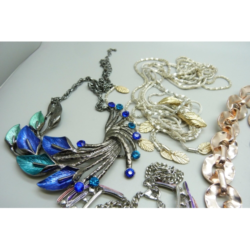 851 - A collection of costume necklets