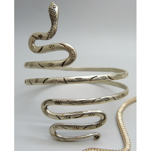 865 - A vintage pewter JJ Jonette snake brooch and other snake jewellery