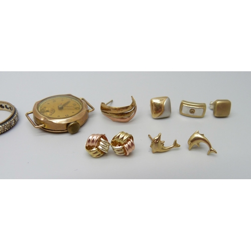 897 - A lady's 9ct gold watch head (a/f case split), 9ct gold and yellow metal earrings, a 9ct gold and si... 