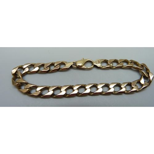 905 - A 9ct gold curb link bracelet, 19.7g, 20cm