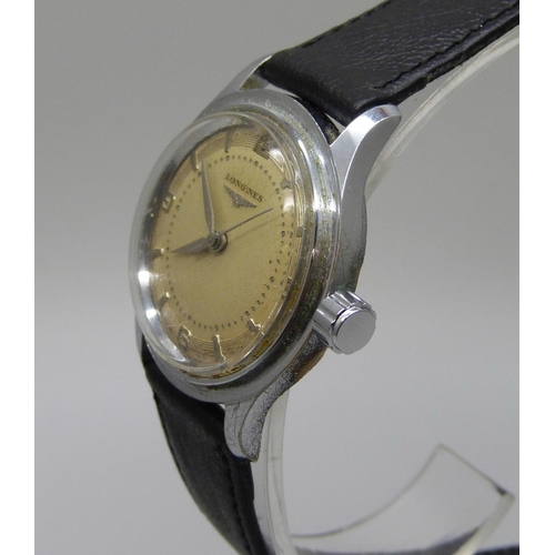 972 - A Longines diver's wristwatch, 30M, lacking bezel, 38mm including crown