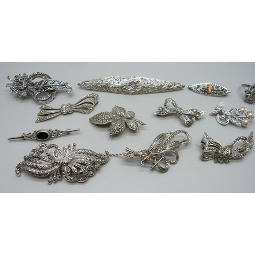 996 - Six pieces of silver and marcasite jewellery including a large amethyst set brooch, 10cm, 39g total,... 