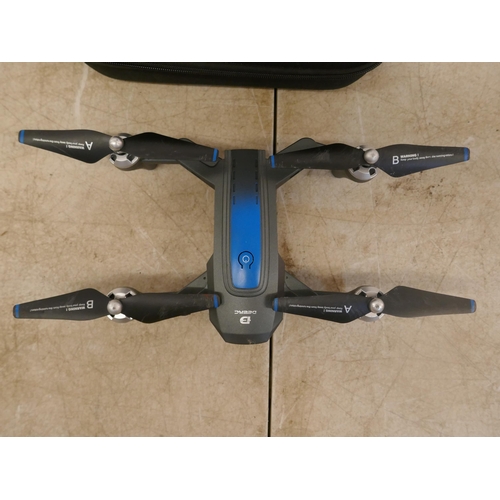 5051 - A DEERC drone with remote and replacement parts - with carry case