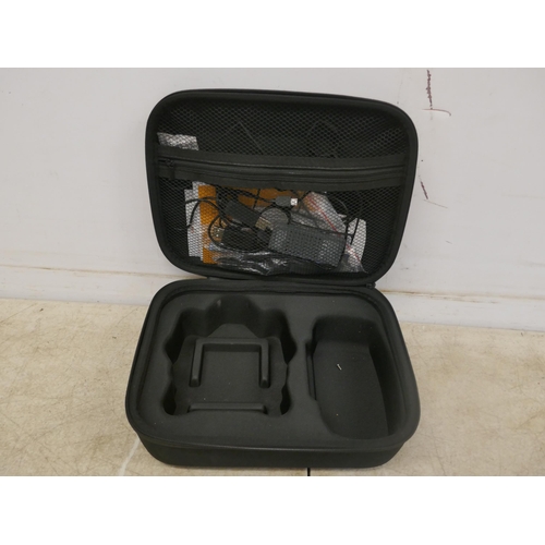 5051 - A DEERC drone with remote and replacement parts - with carry case