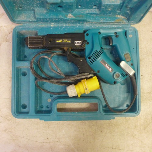 5041A - Two cased power tools including a Titan TTB278505 230v SDS plus rotary hammer drill, a Makita 6834 2... 