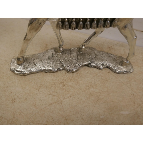 5097 - A silver coloured cheetah ornament and a silver coloured horse ornament