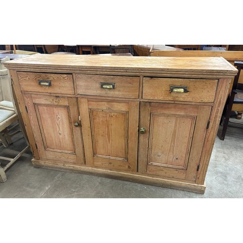 246 - A Victorian pine dresser