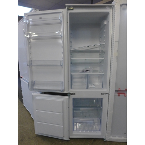 4006 - AEG Integrated 70/30 Fridge Freezer ( Transit Damaged) - Model OSC6N181ES, Original RRP £499.17 inc ... 