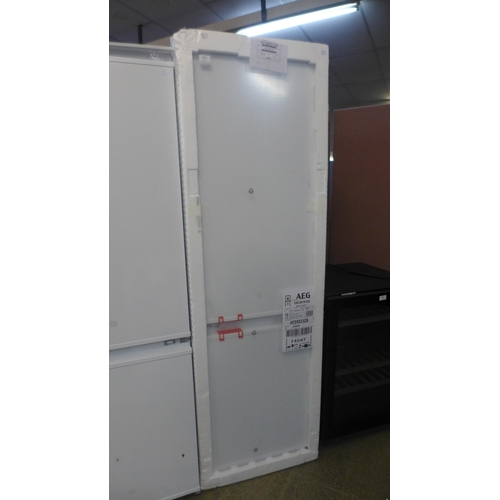 4007 - AEG Integrated 70/30 Fridge Freezer - Model OSC5S181ES, Original RRP £499.17 inc Vat (463-35) *This ... 