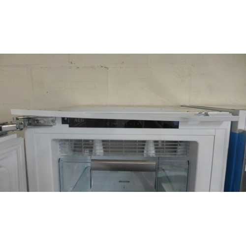 4019 - AEG Integrated Tower Freezer (Frost Free) ( Transit Damaged)- model no. - ABK818E6NC, Original RRP £... 