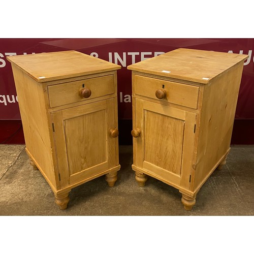 102 - A pair of Victorian pine pot cupboards