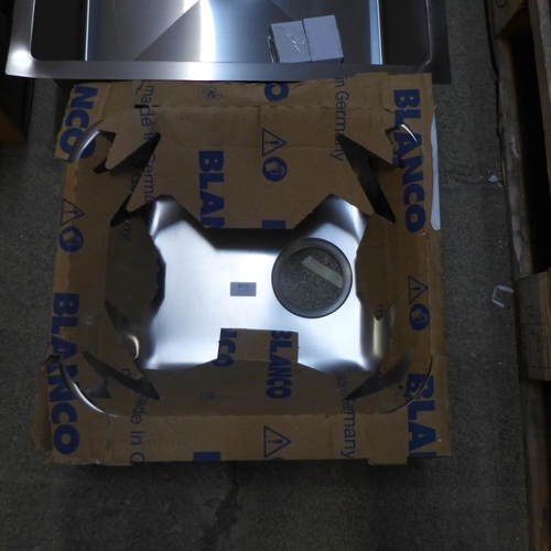 4172 - 3x  Mixed Size/Style stainless steel sinks inc Blanco (463-144, 145) *This lot is subject to Vat