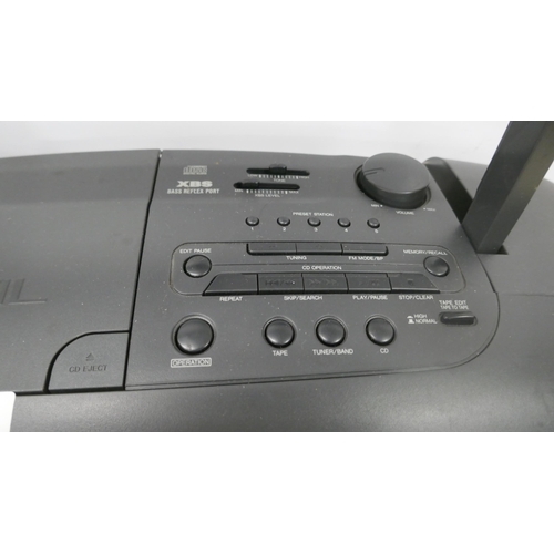 5110 - A Panasonic RX-DT401 stereo CD system, a Phillips AZ1003 CD player, a Sony LFS-W305 stereo cassette ... 