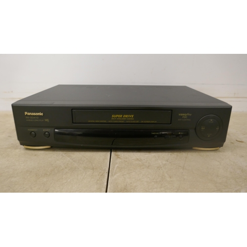 5110 - A Panasonic RX-DT401 stereo CD system, a Phillips AZ1003 CD player, a Sony LFS-W305 stereo cassette ... 