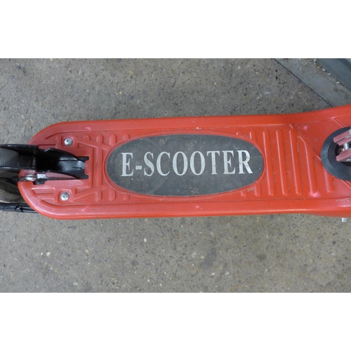 5132 - A E-Scooter electric scooter with charger