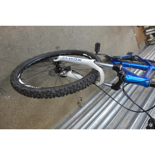 5137 - A Carrera Vulcan twin disc hardtail mountain bike *Police repossession