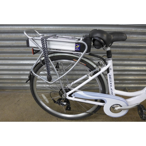 5139 - A Claud Butler Glide 2 electric bike with key *Police repossession