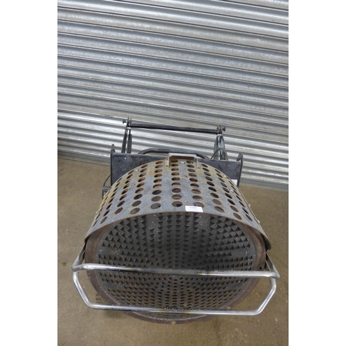 5149 - A Master MGS XL 95R diesel workshop heater