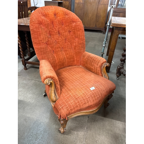 200 - A Victorian carved walnut bedroom chair