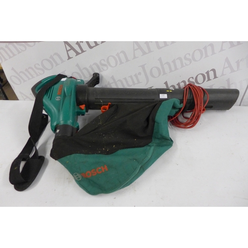 5169 - A Bosch 3-600 HA1 171, 240V garden blower vac with collection bag