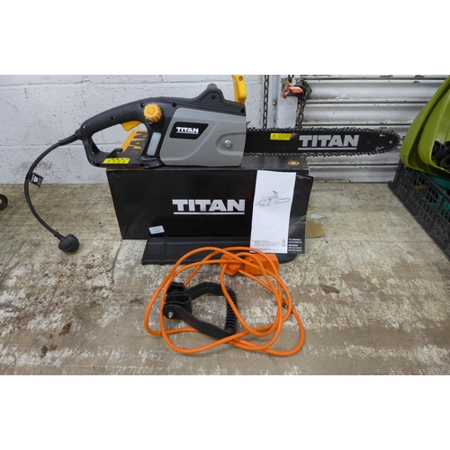 5171 - A Titan TTL756CHN-A electric chainsaw