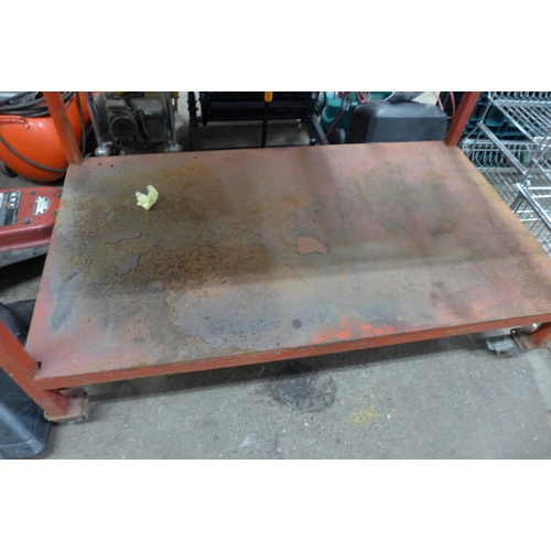 5199 - A 6ft x 2ft metal workshop table