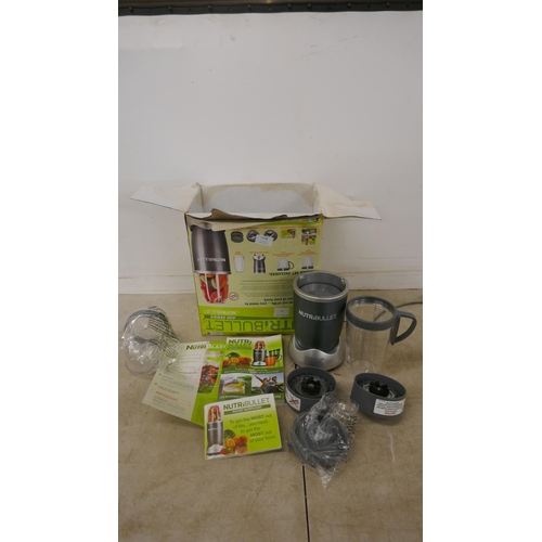 5218 - A Nutribullet 600 series blender