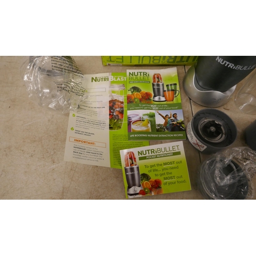 5218 - A Nutribullet 600 series blender